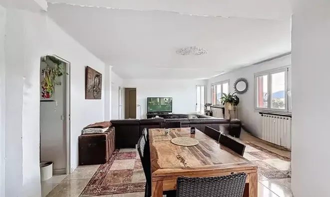 Недвижимость Villa La Bocca: 1