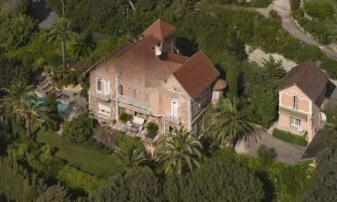 Недвижимость Villa Croix des Gardes: 1