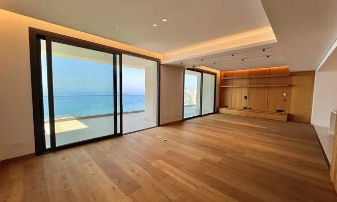 Недвижимость 3 Bedroom Apartment For Sale in Agios Tychonas, Limassol: 2