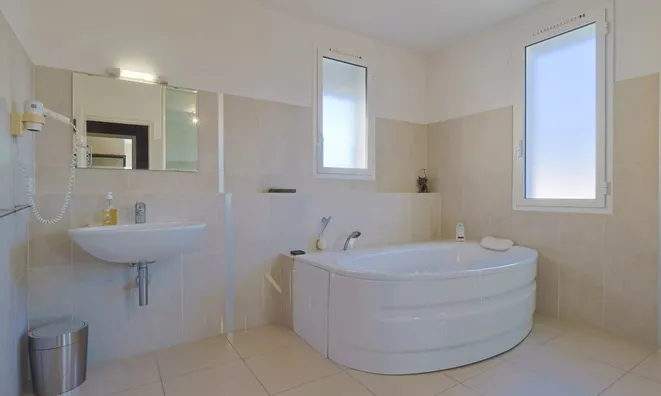 Недвижимость Estate Carnot Cannes: 13