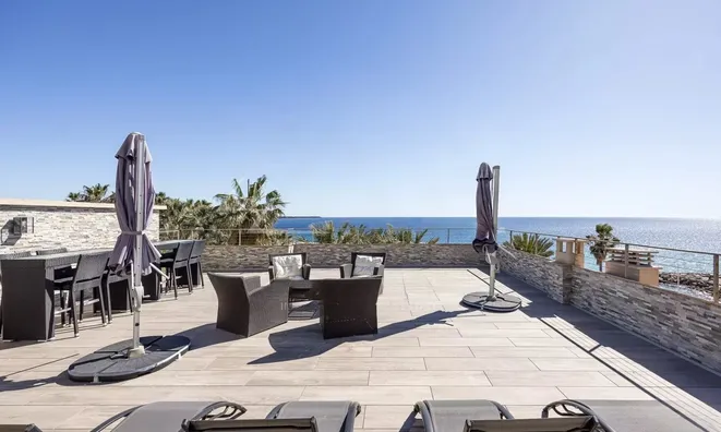 Недвижимость Villa Croix des Gardes: 2