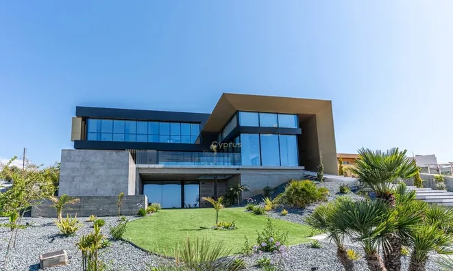 Недвижимость 6 Bedroom Villa For sale, Germasogeia,: 2