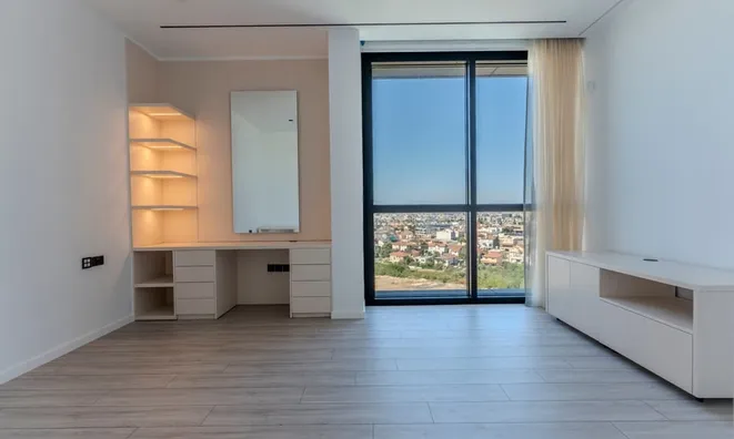 Недвижимость 6 Bedroom Villa For sale, Germasogeia,: 4