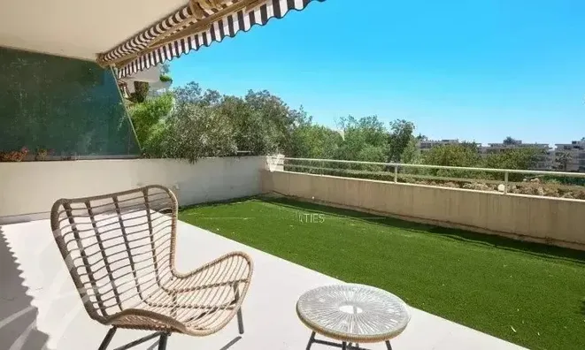 Недвижимость Villa Croix des Gardes: 2