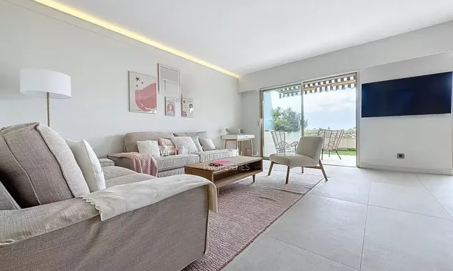 Недвижимость Villa Croix des Gardes: 12