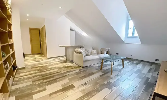 Недвижимость Villa Cannes République: 1