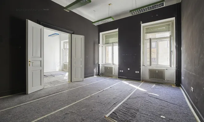 Недвижимость Офис в центре Любляны: 4