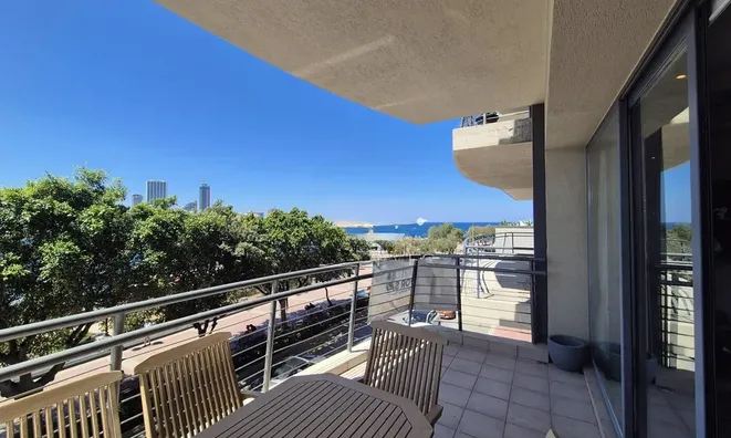 Недвижимость Seaside Sliema Apartment: 23