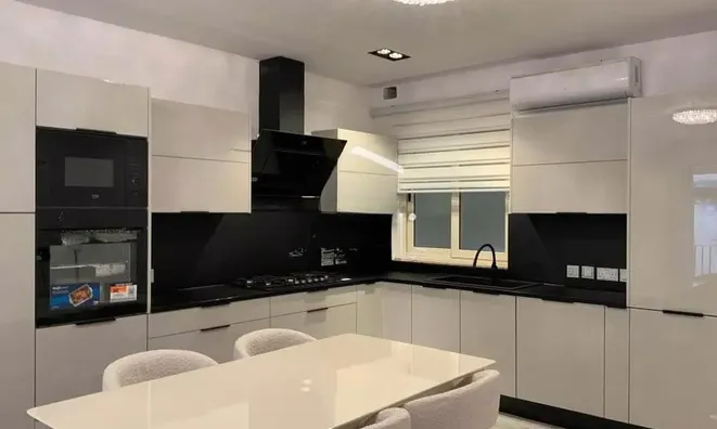 Недвижимость Seaside Sliema Retreat: 1