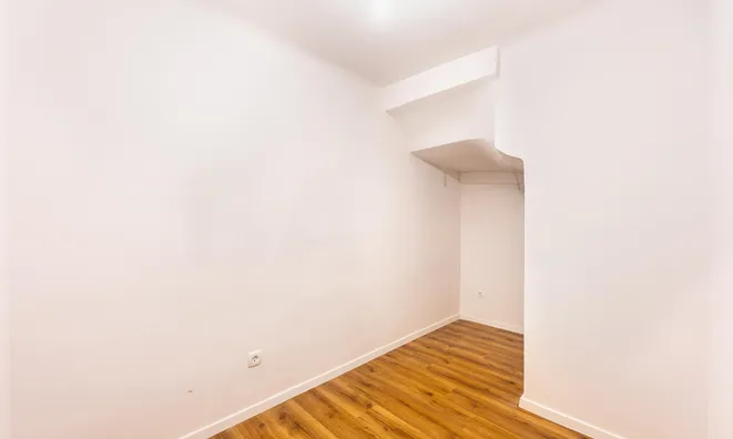 Недвижимость Apartment, 4 rooms, Shishka: 10