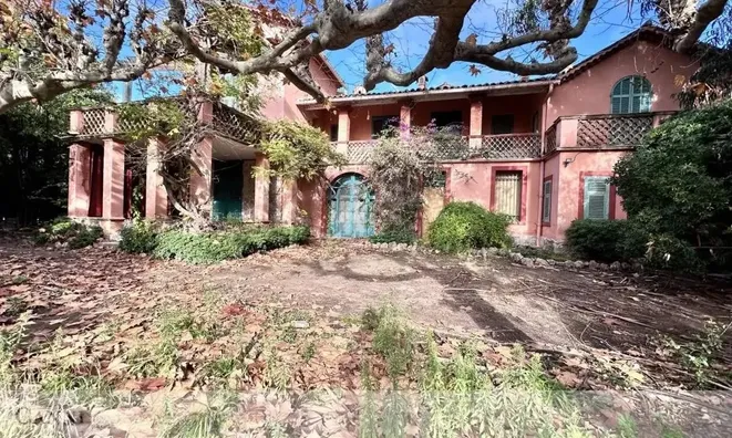 Недвижимость Villa Croix des Gardes: 8