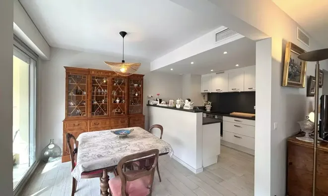 Недвижимость Villa Carnot: 7
