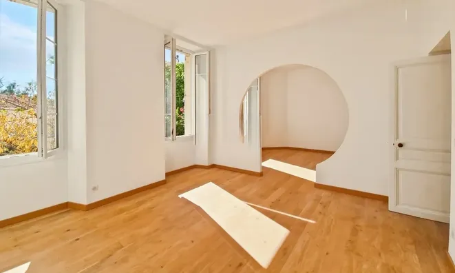 Недвижимость Villa Petit Juas: 16