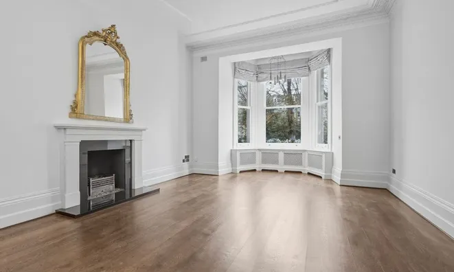 Недвижимость Redcliffe Square: 4