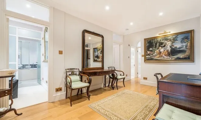 Недвижимость Cheyne Court, Old Chelsea: 1