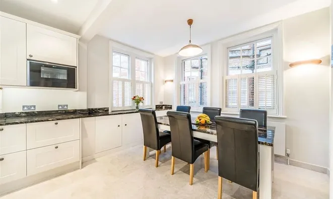 Недвижимость Cheyne Court, Old Chelsea: 8