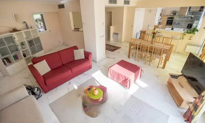Недвижимость Villa Croix des Gardes: 2