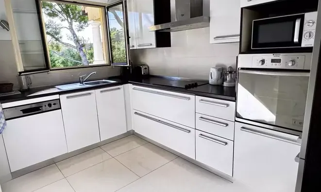 Недвижимость Villa Croix des Gardes: 11