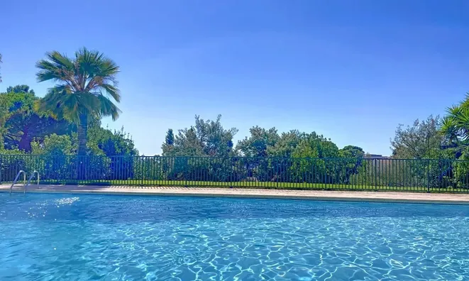 Недвижимость Villa Croix des Gardes: 2