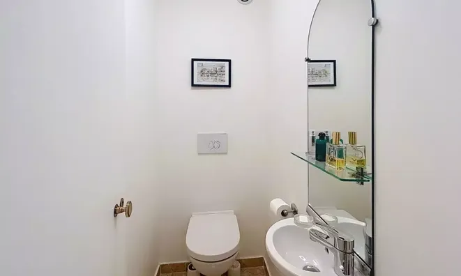 Недвижимость Property Type: Apartment  
Location: Cannes, Centre-ville  

Apartment Cannes Centre: 14