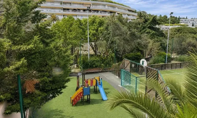 Недвижимость House in Croix des Gardes: 10