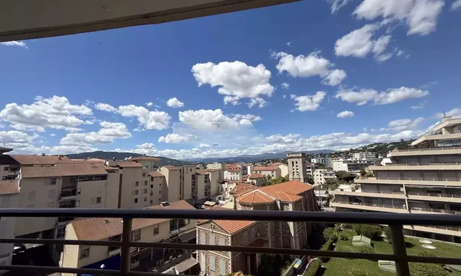 Недвижимость Villa Croix des Gardes: 11