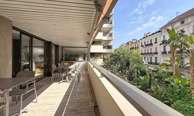 Недвижимость Villa Cannes Centre-ville: 12