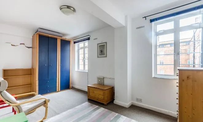 Недвижимость Latymer Court, Hammersmith: 1