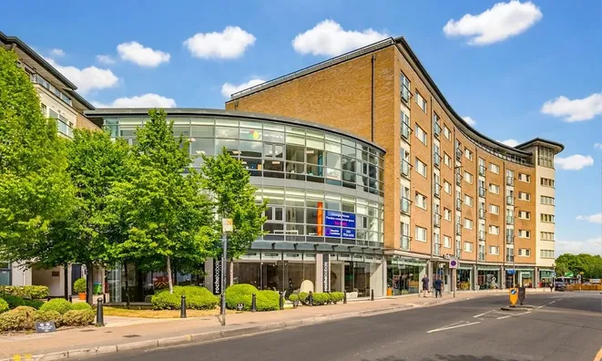 Недвижимость Omega Building, Smugglers Way: 6