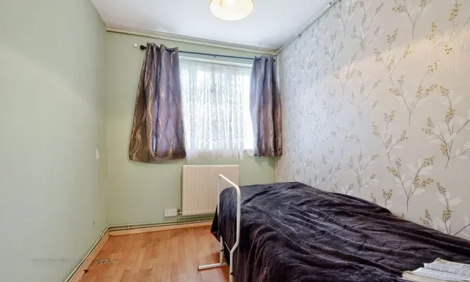 Недвижимость Hillingdon Street: 2