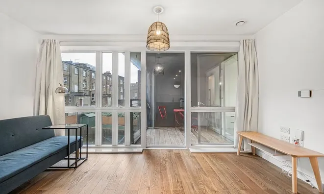 Недвижимость Charles Street, Ruskin Court: 1