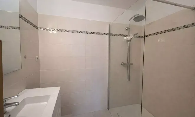 Недвижимость Villa République Cannes: 4