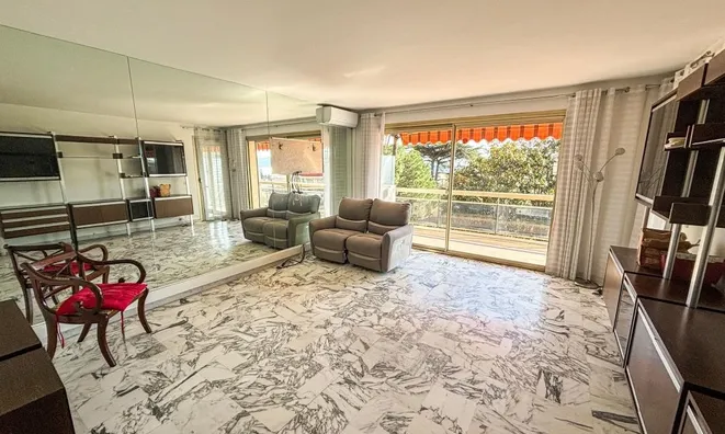 Недвижимость Villa Petit Juas: 10