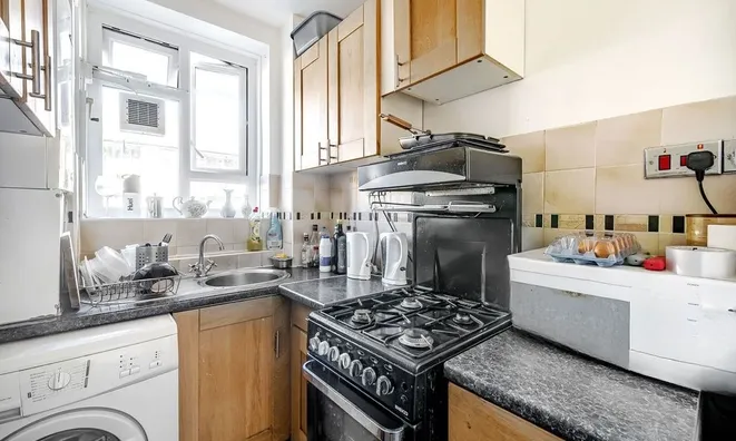 Недвижимость Robert Owen House, Bishop's Park: 6