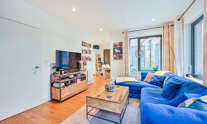 Недвижимость Salisbury Street, Acton: 3