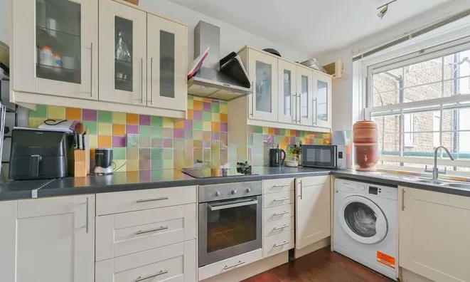 Недвижимость Worsopp Drive, Clapham Common South Side, Clapham: 6