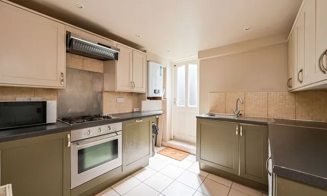 Недвижимость Wightman Road, Harringay: 3