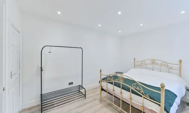 Недвижимость Southampton Way, Peckham: 1