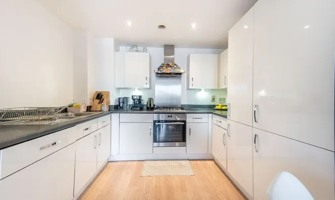 Недвижимость Flowers Close, Dollis Hill: 5