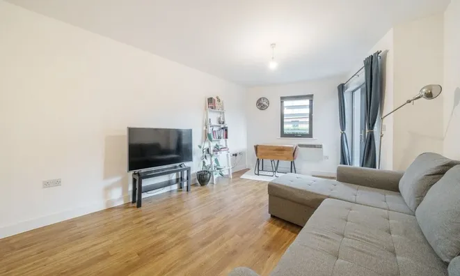 Недвижимость Uxbridge Road, Acton: 4
