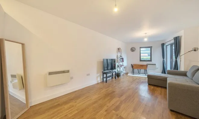 Недвижимость Uxbridge Road, Acton: 5