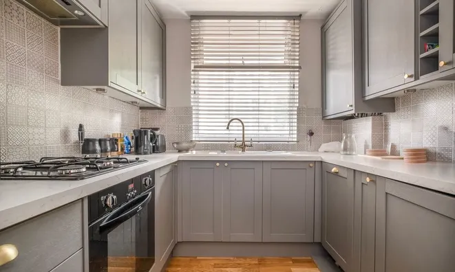 Недвижимость Upper Richmond Road: 6