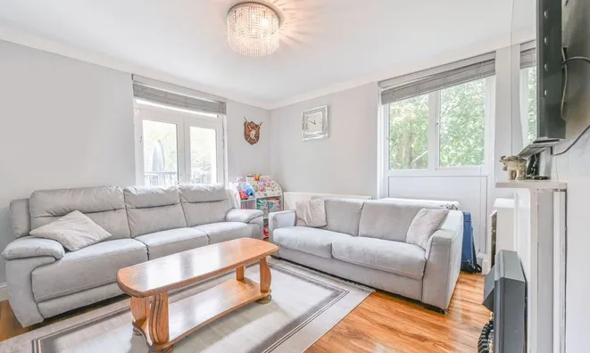 Недвижимость Elias Place, Oval: 6