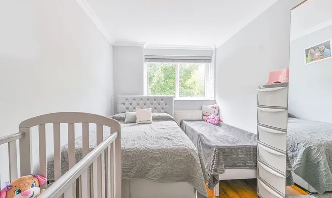 Недвижимость Elias Place, Oval: 9