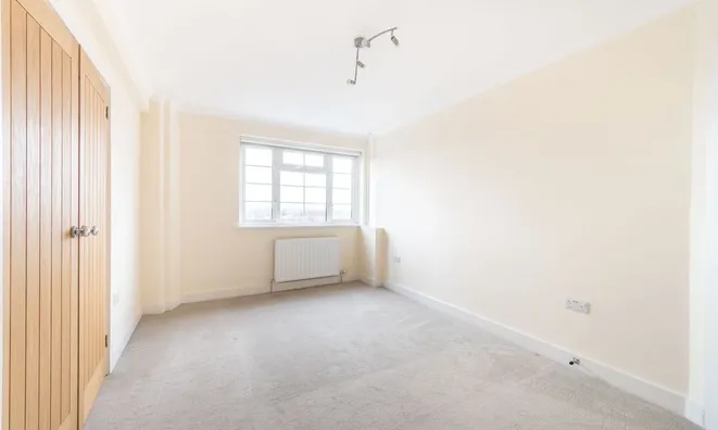 Недвижимость Ashford Court, Gladstone Park: 3