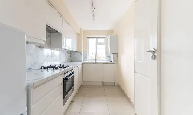 Недвижимость Ashford Road, Cricklewood: 2