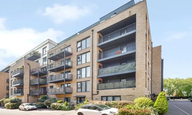 Недвижимость Woodley Crescent, Coleby House: 3