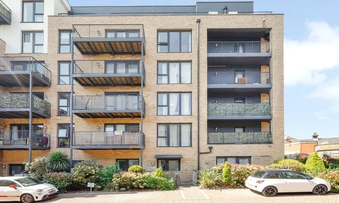 Недвижимость Woodley Crescent, Coleby House: 5