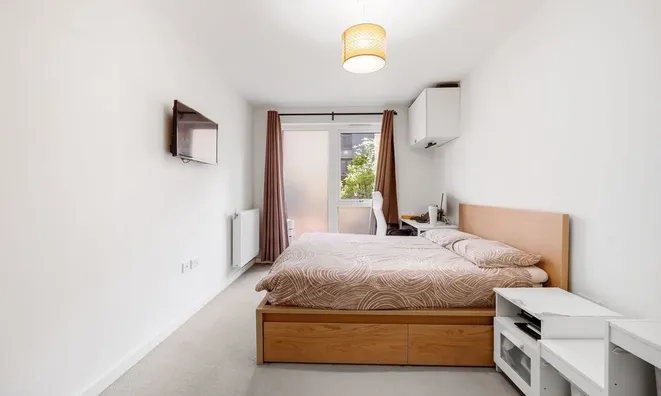 Недвижимость Woodley Crescent, Coleby House: 8