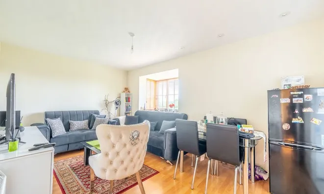 Недвижимость Campbell Gordon Way, Gladstone Park: 4